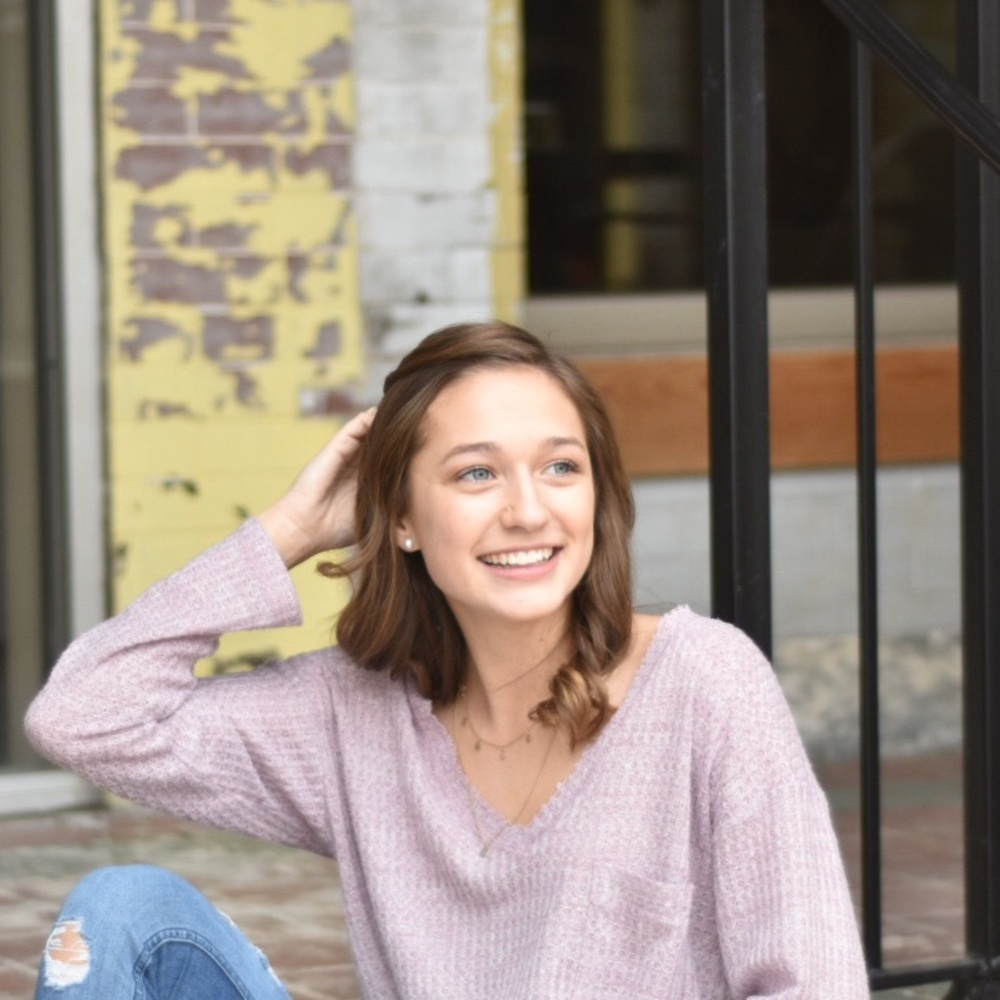 Meet your Posher, Avery